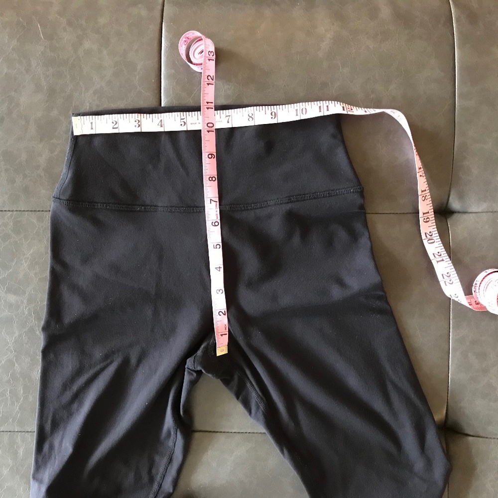 ALO BLACK HIGH-WAIST LEGGING - Picture 6 of 7